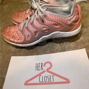 Nike Coral/Pink VaporMax Running Shoes